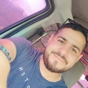 Meet your Posher, Neill gabriel